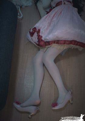 满月之下请相爱